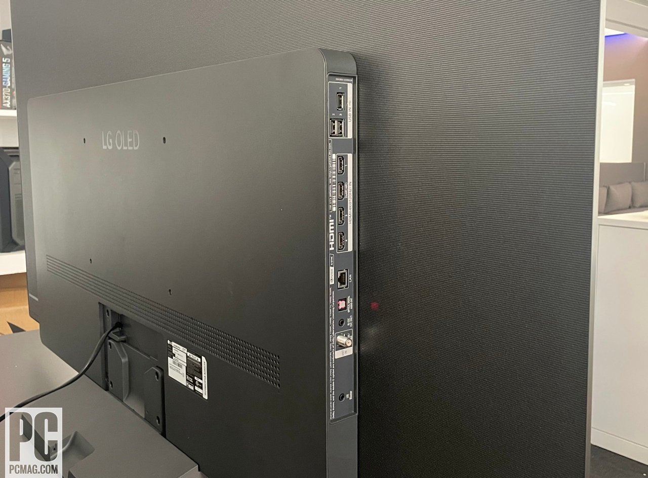 77-Inch LG C3 OLED: Why It's My Favorite TV 77-Inch LG C3 OLED: Why It's My Favorite TV