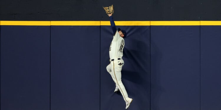 9-7 Win For Brewers Against Cubs: Impact Of Strong Winds