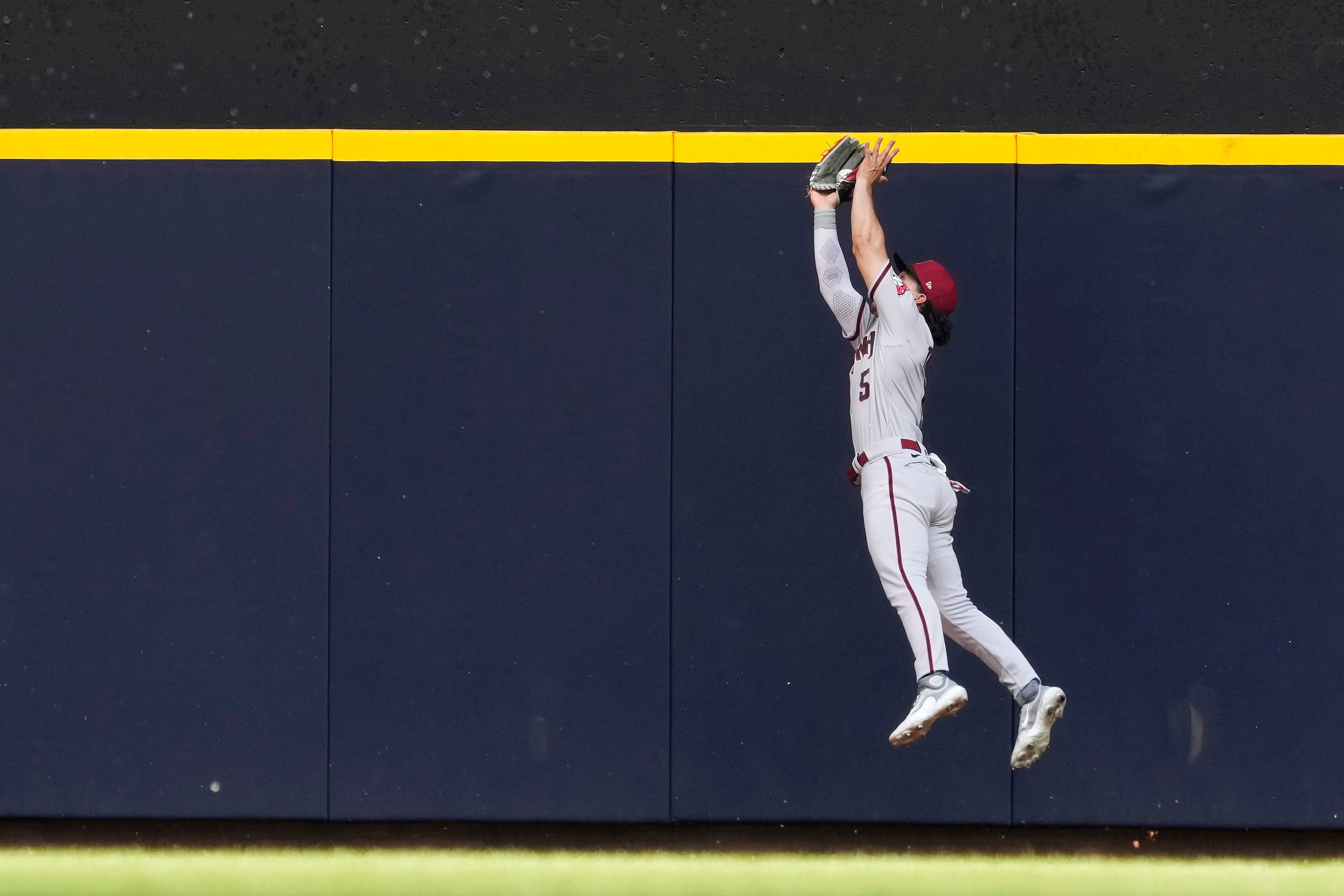 Arizona Diamondbacks Secure 5-2 Win Against Milwaukee Brewers