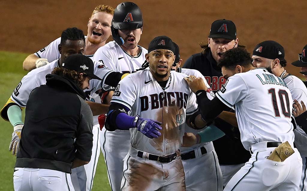 Diamondbacks Overcome Deficit, Naylor's RBI Seals Win Against Brewers Diamondbacks Overcome Deficit, Naylor's RBI Seals Win Against Brewers